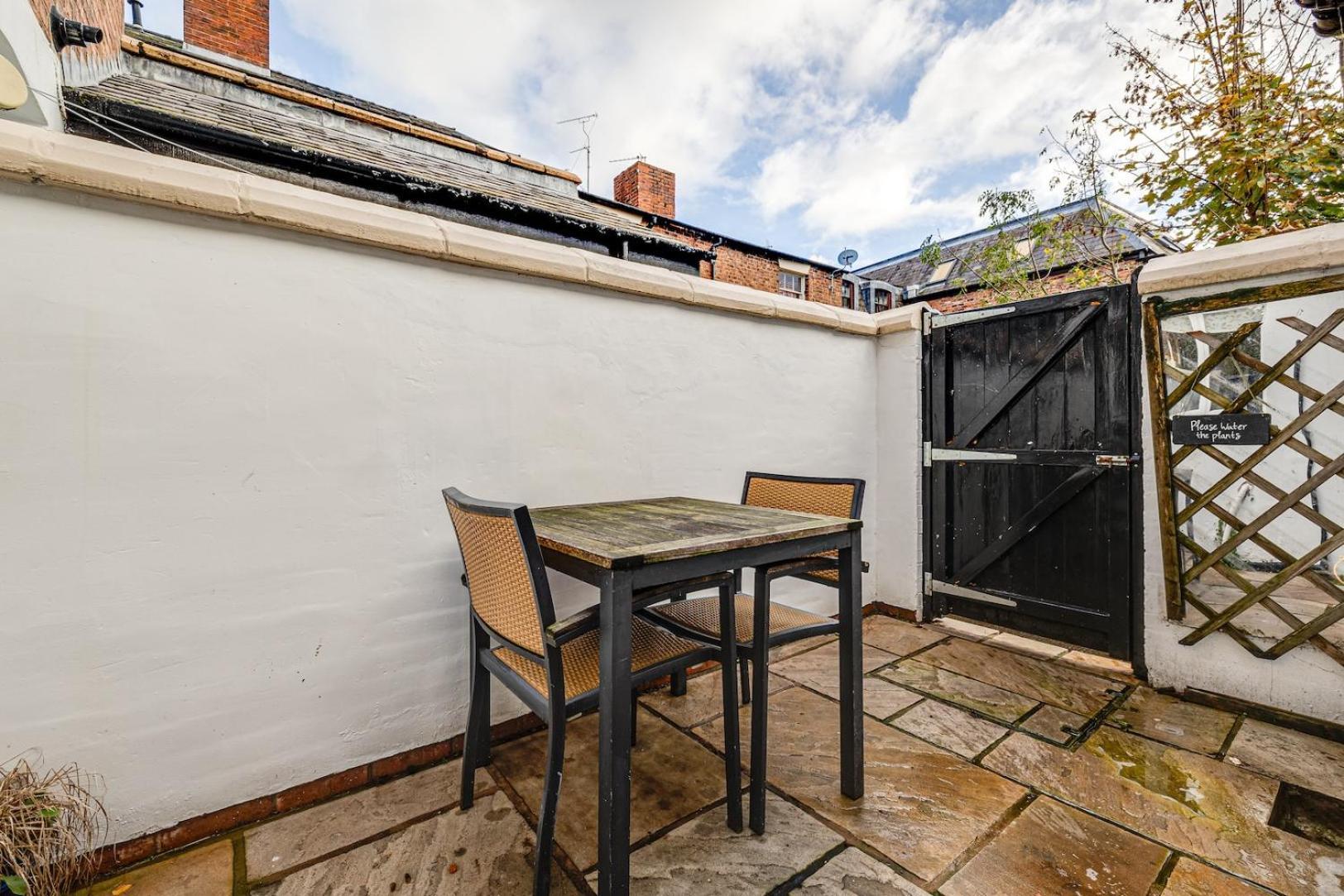 Gamul Place - Quiet City Centre Chester Exterior photo